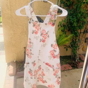 Cute white floral dress! Overalls style, Jean, Size Small